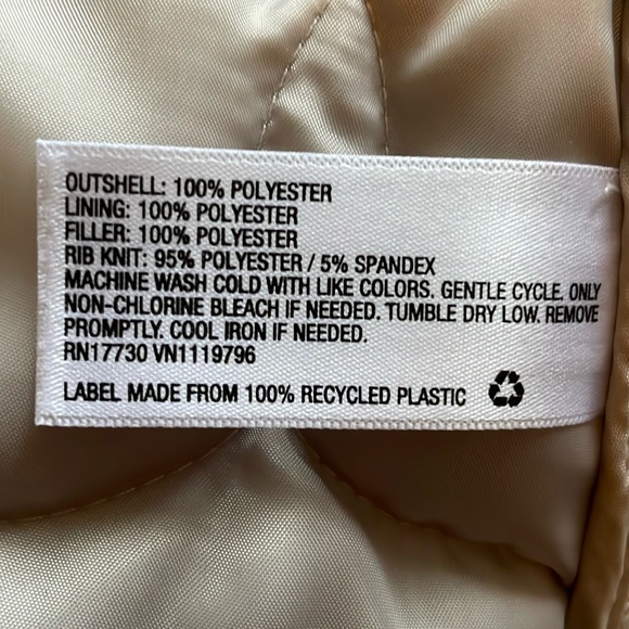 A New Day quilted puffy jacket. Small. Zipper. Very nice. Beige. - Picture 5 of 6